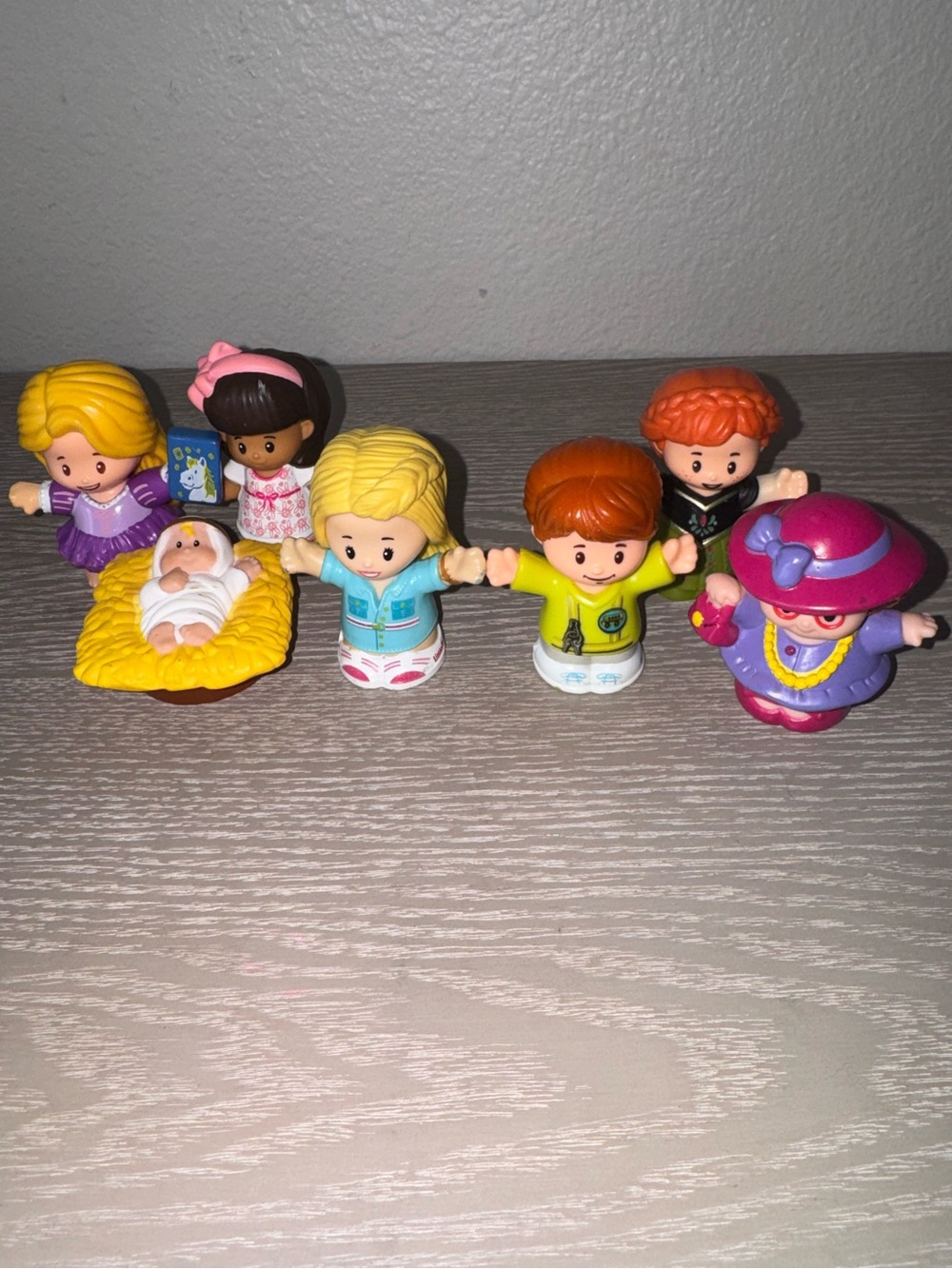 Little People Lot of 7 mixed. *
